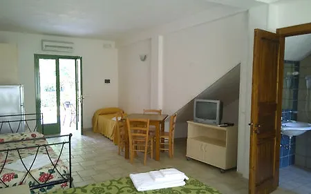 אתר נופש Borgo Primizia אוטרנטו
