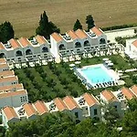 Borgo Primizia 리조트 알리미니