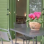 Borgo Primizia منتجع أليميني