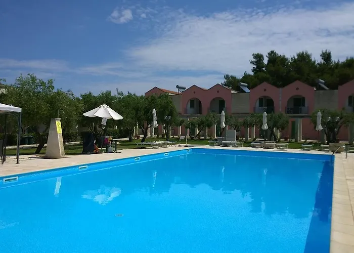 Borgo Primizia 4* Alimini